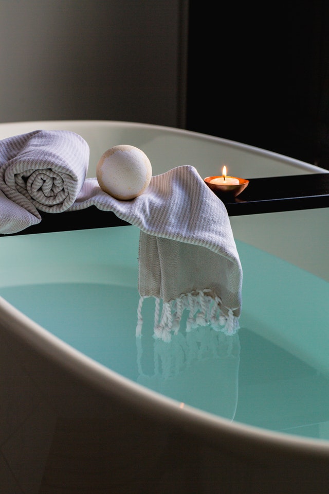 Why everyone should consider taking long baths?